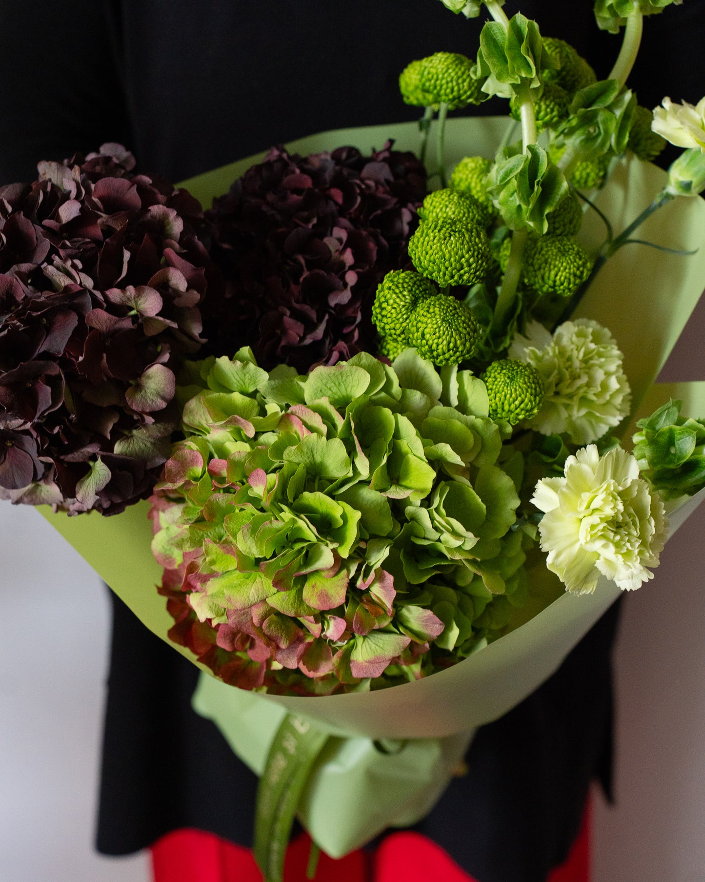 Buchet cu Hortensii și Moluccella