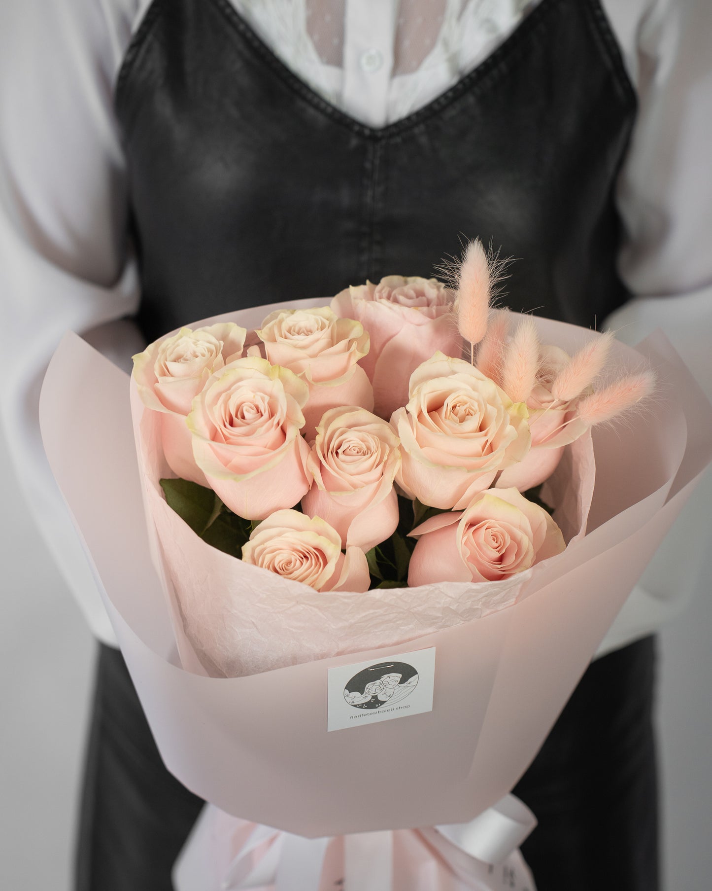 Buchet "La suc" cu 9 Trandafiri roz