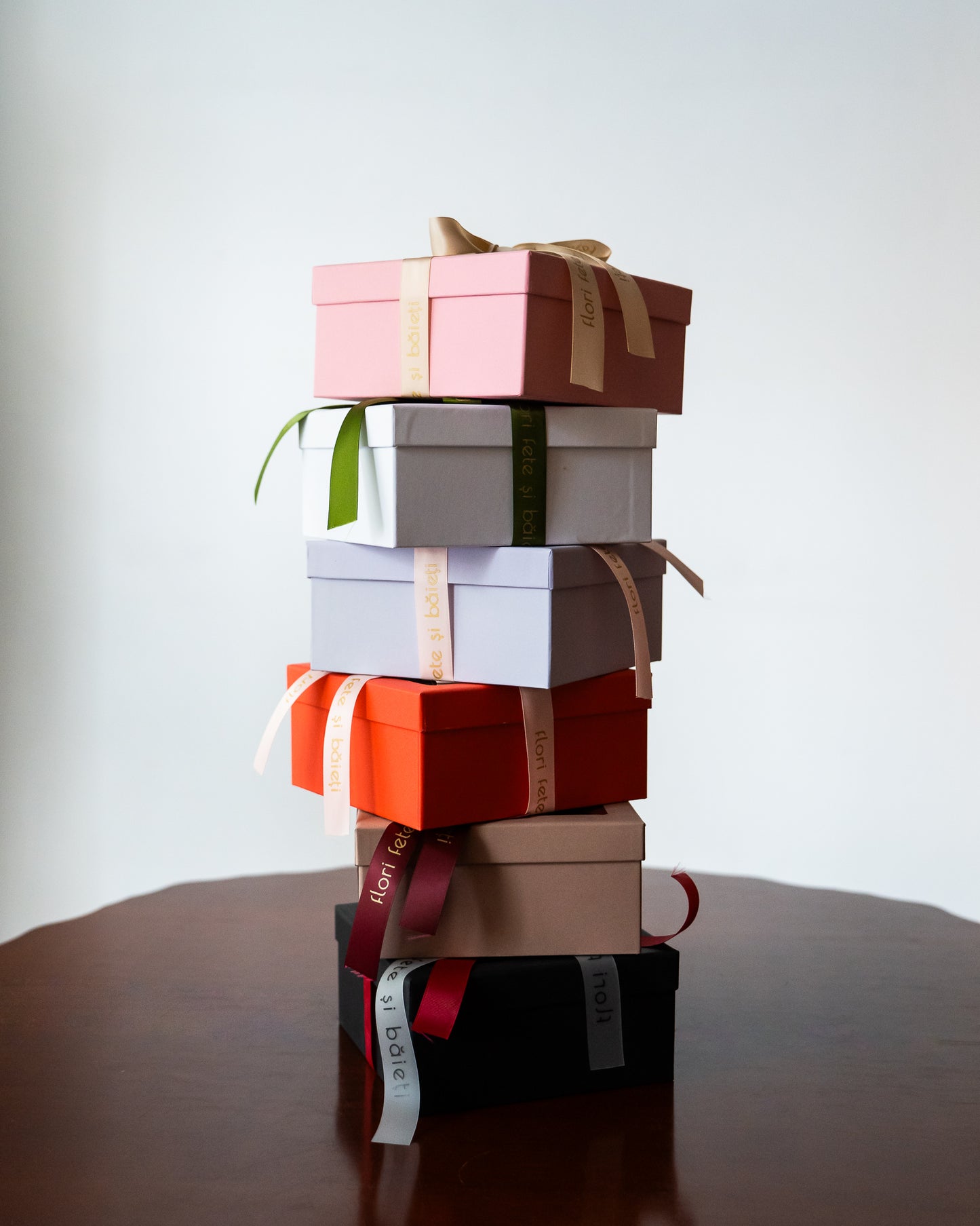 Coroniță de Crăciun DIY - cutie diferite culori